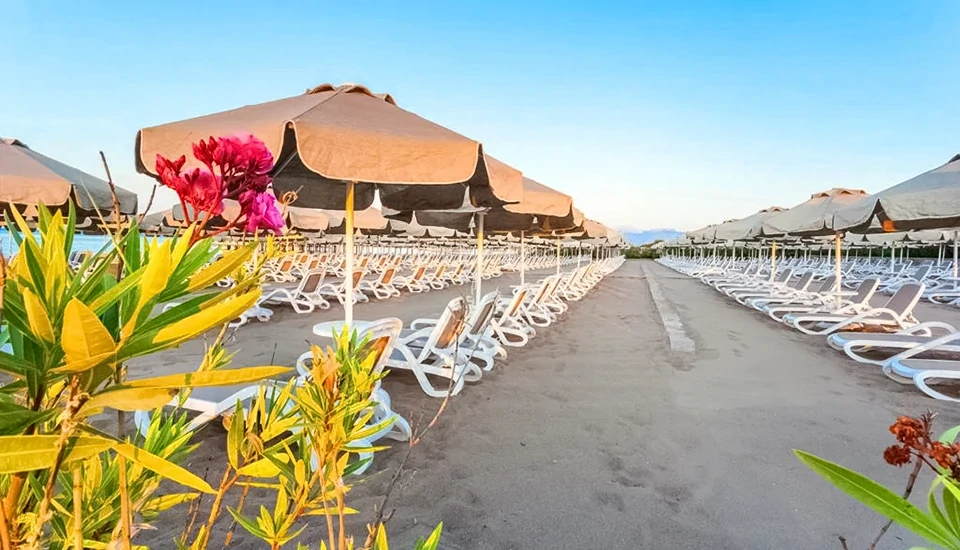 هتل ملاس لارا آنتالیا